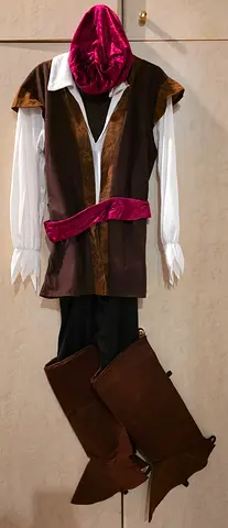 Pirate Costume for Children.  Size L (130 - 140 Cms)