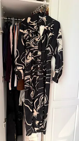 Zara Black and white swirl print long sleeve wrap dress - size tag attached
