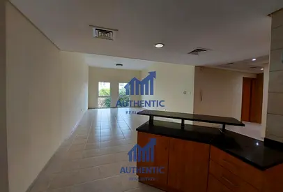 U AND V TYPE - RENTED and VACANT OPTIONS