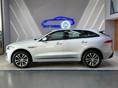 2019 Jaguar F-PACE — фото 7
