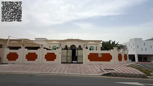 فيلا واسعة للإيجار في الحميدية 1 – عجمان | خلف كينز | 5 غرف نوم | 8,000 قدم مربع | ✨ موقع مميز | مساحة واسعة | تصميم مناسب للعائل