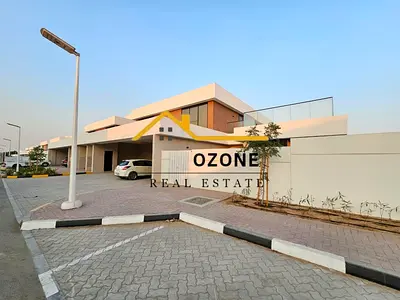 Brand New 5 bedrooms\^All Master Rooms\^Wardrobes\^Maid Room
