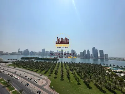 شقة فاخرة 3 غرف ماستر وغرفة خادمة ماستر في المجاز 1، تكييف مجاني، بلكونة كبيرة بإطلالة بحرية، جيم ومسبح وباركينغ، 95 ألف