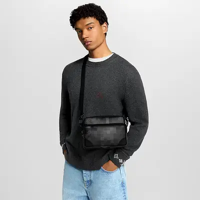 Louis Vuitton Nil Messenger bag