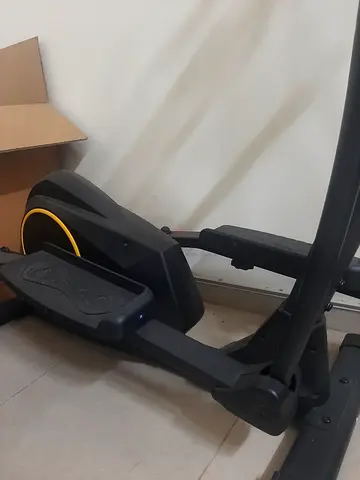 Used elliptical trainer / cross trainer - good working condition