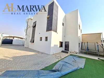 Spacious 3BR VILLA with Separate majilis maidroom in cheap price