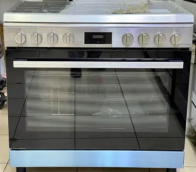 Bosch series 8 Gas Cooking Range size 90cm Exellent Condition
