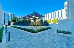 🌟 Live Smart. Live Stylish Studio Live in Aljada.