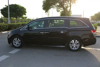 2014 Honda ODYSSEY photo 4