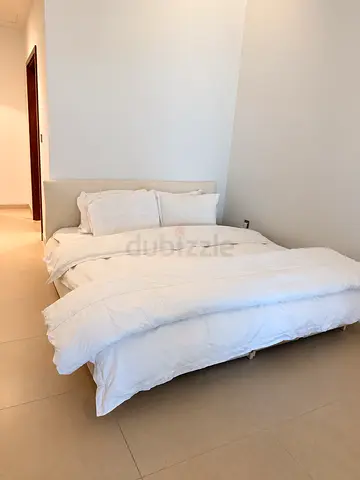 Custom King Bed + Premium Mattress 180 cm