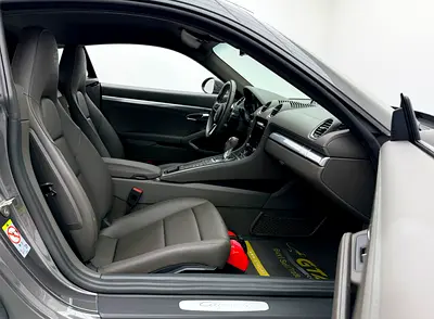 2025 Porsche 718 照片 9