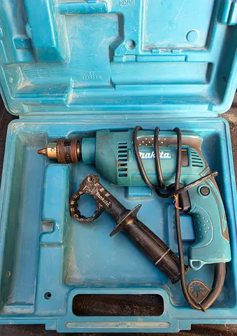 Makita HP1640 corded hammer drill