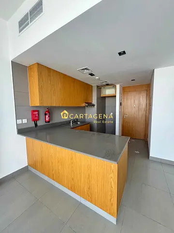 Bright & Modern 1-Bedroom Apartment in Al Mamsha