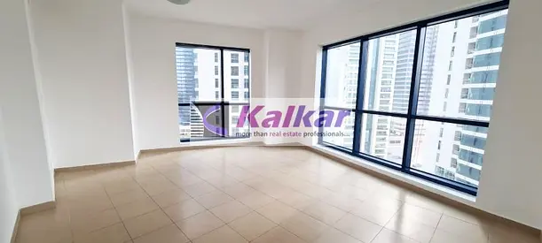 Spacious 2 bedroom / lake view / Vacant soon