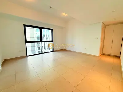 Modern Studio | Pool View | Family Community |