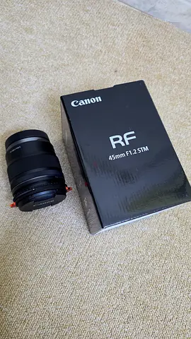 Canon RF 45mm 1.2