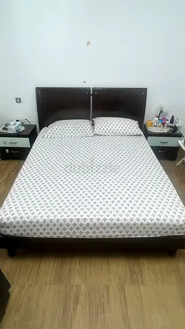 Double bed with headboard - dark wood with mattress 160-200