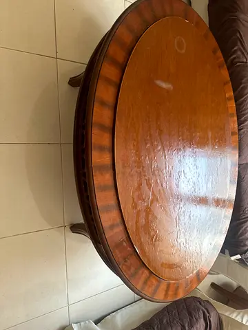 طاوله خشبيه