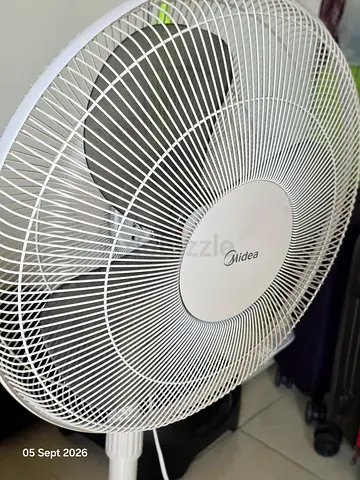 Midea standing fan for sale