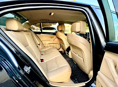2013 BMW 5-SERIES 照片 6