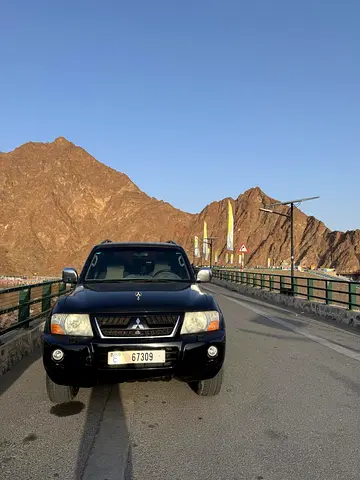 Mitsubishi Pajero GLS Medium Line 2006 GCC Specs
