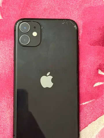 Iphone 11 with its accessories for sale!