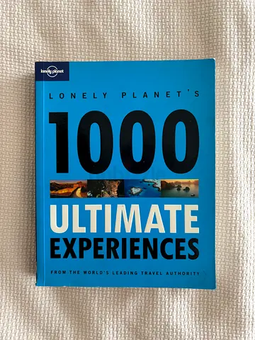 1000 Ultimate Experiences (blue edition) - Travel/Experience Guide
