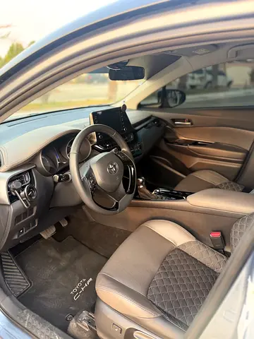 صورة 5 لـ 2022 Toyota C-HR