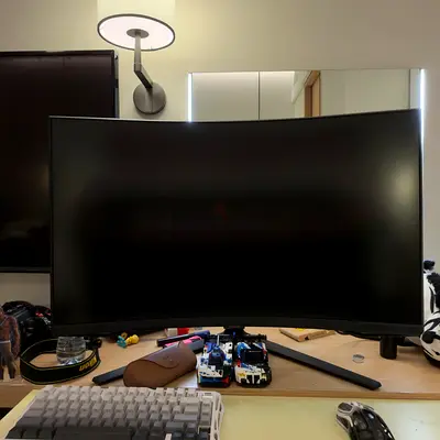 Samsung odyssey G6 32 inch gaming monitor&TV, 240hrz✅