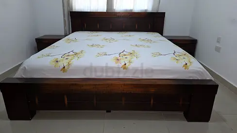 Dark Wood King Bedroom Set