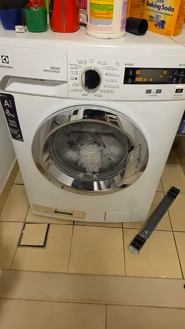 Electrolux front load washer, good working condition but needs repair
