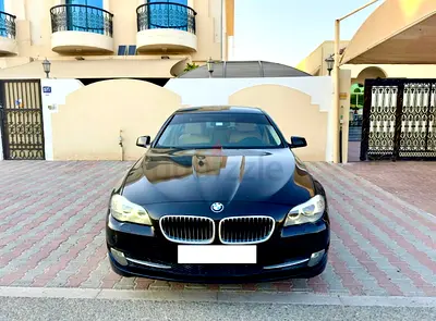 2013 BMW 5-SERIES 照片 4