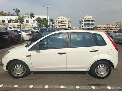 2012 FORD FIGO 照片 5