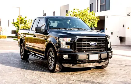 Ford F-150 XLT - GCC- Rare Find