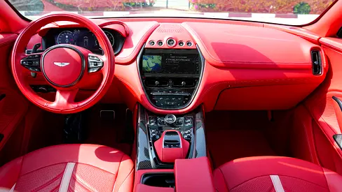 2023 Aston Martin DBX 照片 8