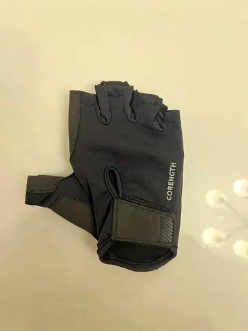 Pair of Decathelon Corength Fingerless Cycling/Gym Gloves – Black (Size-S)