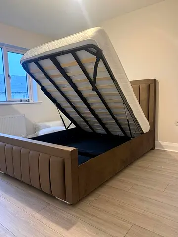 Dark brwon colour 160*200 queen size hydrulic Bed