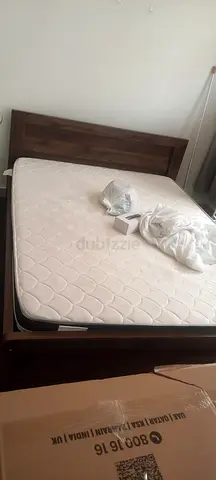 Queen size bed with mattress