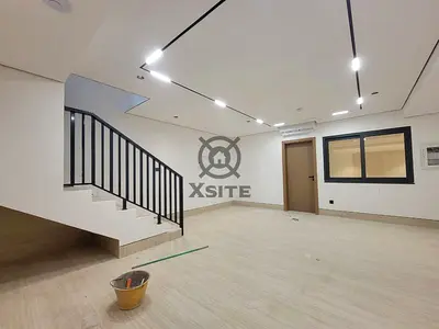 Modern 4 BR |Ready to Move |Prime Location