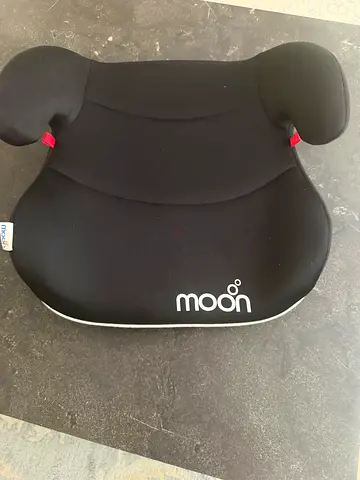 Moon brand child booster seat) - simple and clean in great condition