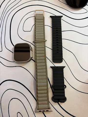 Apple Watch Ultra 2, 49mm (GPS + Cellular), Natural Titanium (Gray) + 2 Original Apple Straps