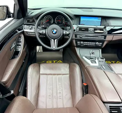 2013 BMW M5 photo 14