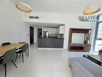VACANT | CORNER UNIT | SPACIOUS