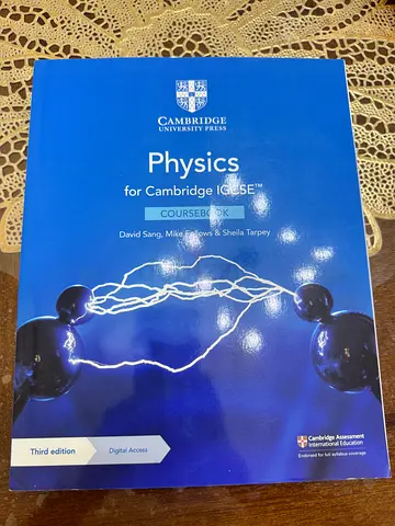Year 10 Cambridge Physics for Cambridge IGCSE Coursebook (Third Edition)