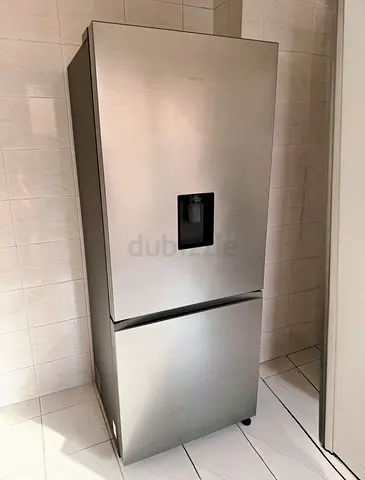 Samsung Top Mount Refrigerator – Bottom Freezer with Water Dispenser