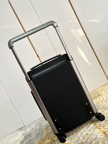 Black rolling cabin suitcase
