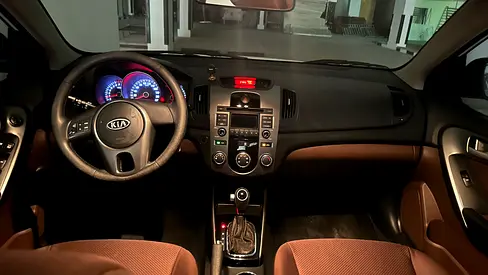 2011 KIA CERATO 照片 14