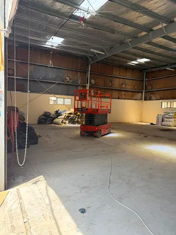 GARAGE warehouse Al Quoz ind 1