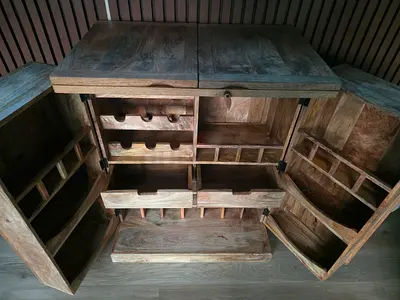 Solod Wood Bar
