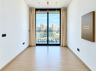 Spacious Layout | High Floor | Available Now